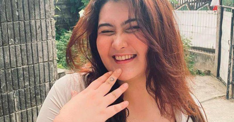 Instagram.com/talithacurtis_